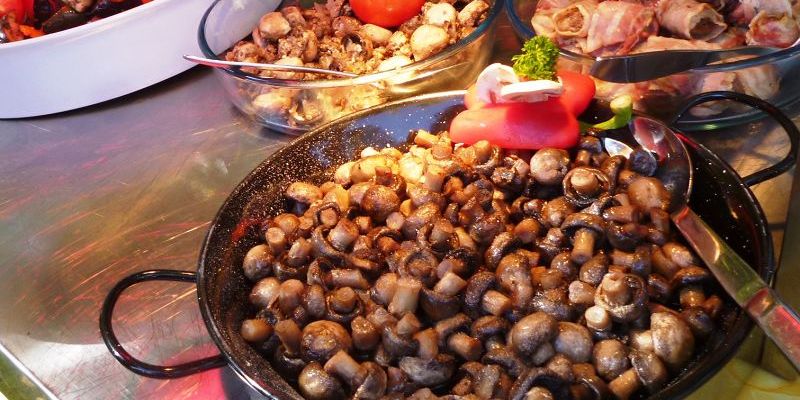 Leckere Beilagen beim Grill-Büffet - wir sind die Profi`s