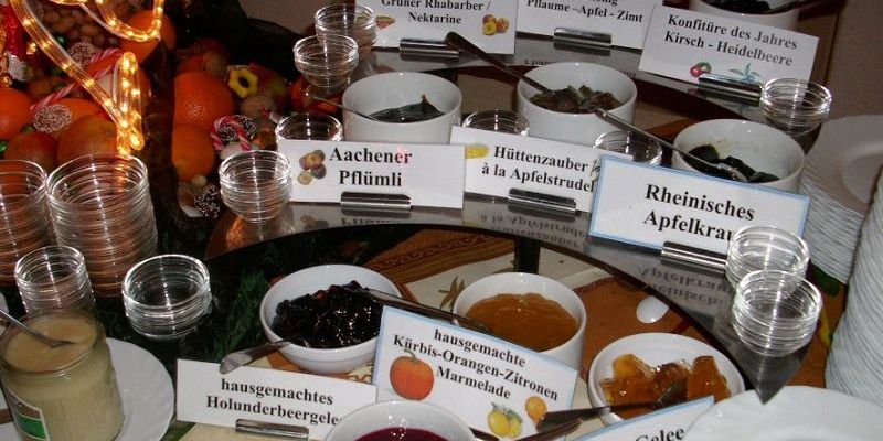 Frühschwimmer Frühstück 30.11.`10 004.jpg