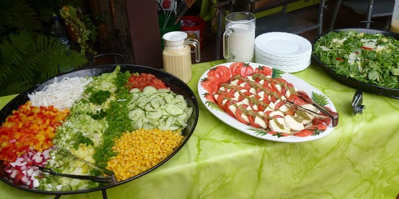 Kein Grillbuffet ohne frische Salate!