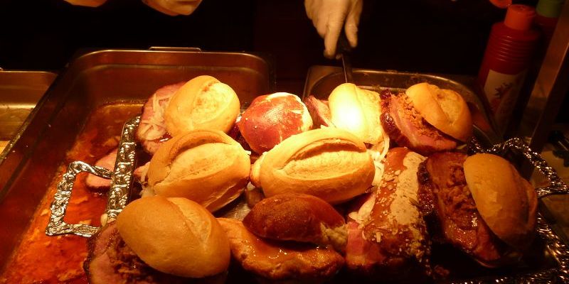 Lecker Fastfood frisch vor Ort zubereitet!