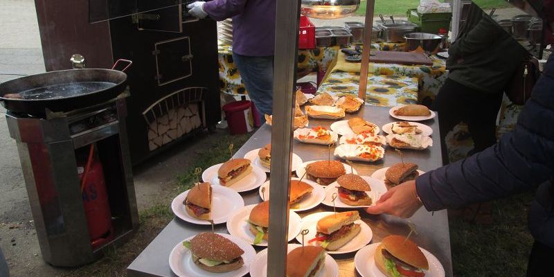 Lecker Fastfood frisch vor Ort zubereitet!